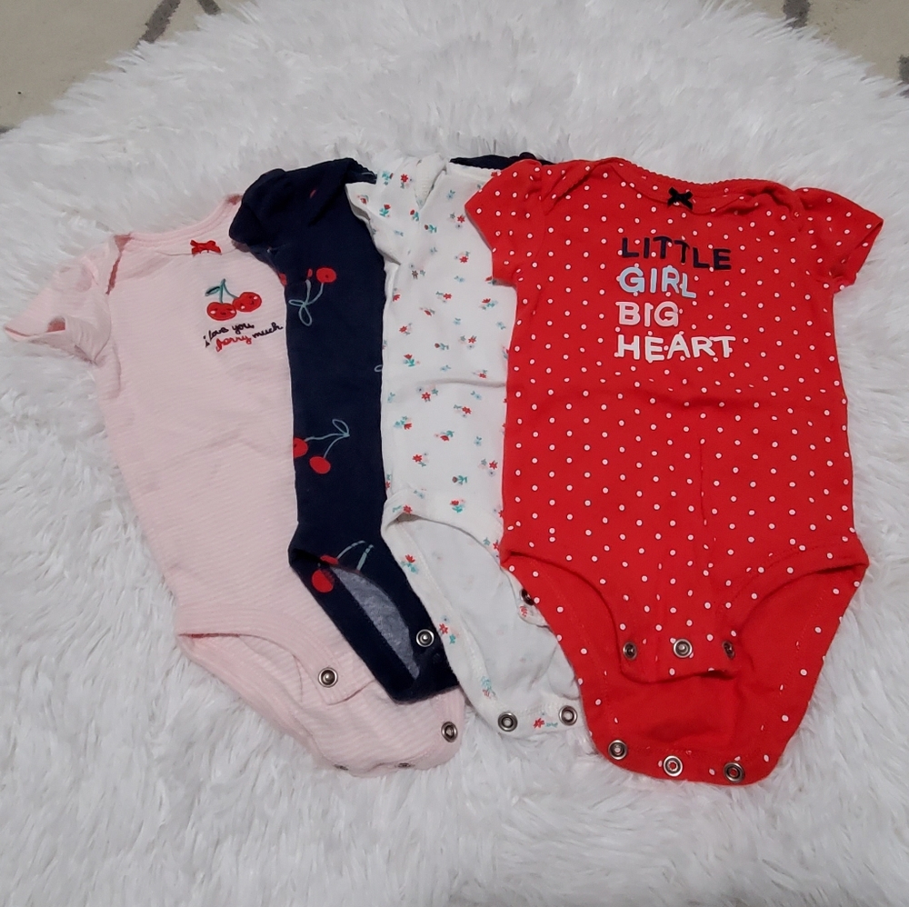Baby bodysuit
